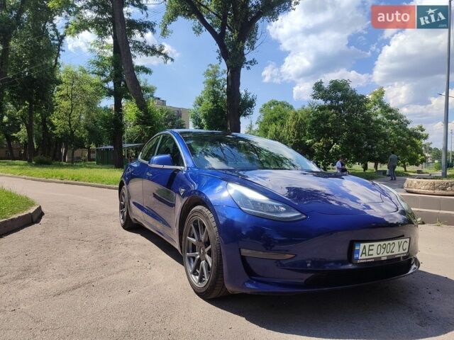Синий Тесла Модель 3, объемом двигателя 0 л и пробегом 255 тыс. км за 14000 $, фото 1 на Automoto.ua