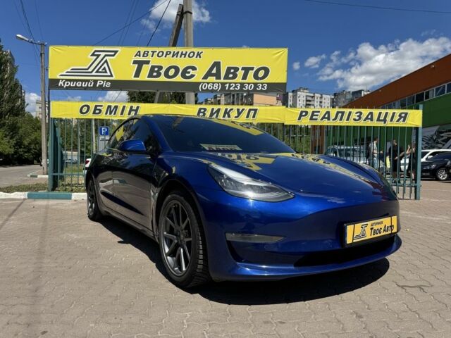 Синий Тесла Модель 3, объемом двигателя 0 л и пробегом 295 тыс. км за 17300 $, фото 1 на Automoto.ua