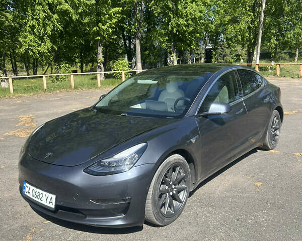 Синий Тесла Модель 3, объемом двигателя 0 л и пробегом 70 тыс. км за 15900 $, фото 1 на Automoto.ua