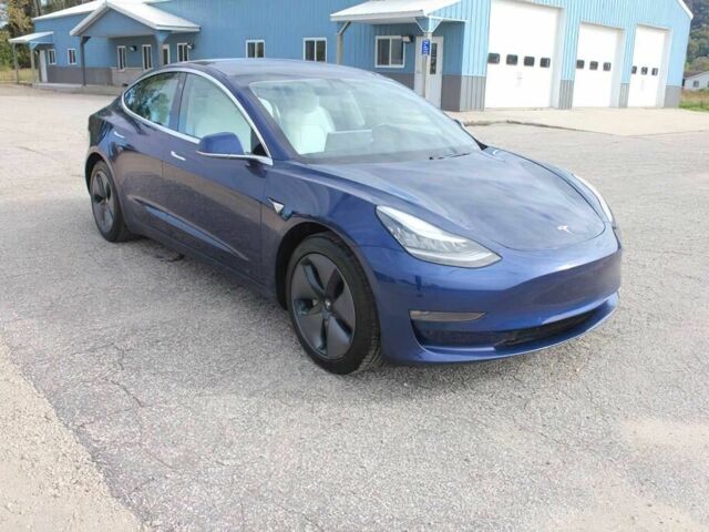 Синий Тесла Модель 3, объемом двигателя 0 л и пробегом 57 тыс. км за 7719 $, фото 1 на Automoto.ua