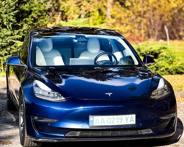 Синий Тесла Модель 3, объемом двигателя 0 л и пробегом 160 тыс. км за 16999 $, фото 1 на Automoto.ua