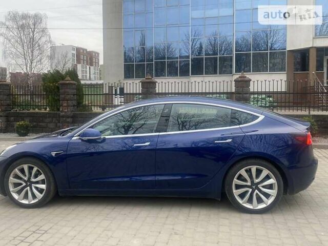 Синий Тесла Модель 3, объемом двигателя 0 л и пробегом 92 тыс. км за 28499 $, фото 1 на Automoto.ua