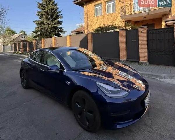 Синий Тесла Модель 3, объемом двигателя 3 л и пробегом 125 тыс. км за 18500 $, фото 1 на Automoto.ua