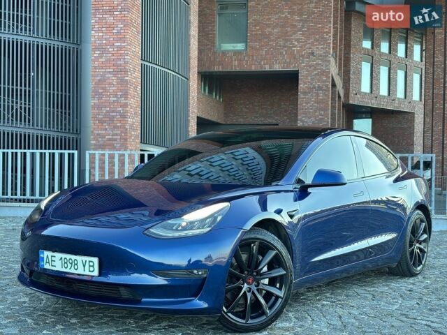 Синий Тесла Модель 3, объемом двигателя 0 л и пробегом 123 тыс. км за 17900 $, фото 1 на Automoto.ua