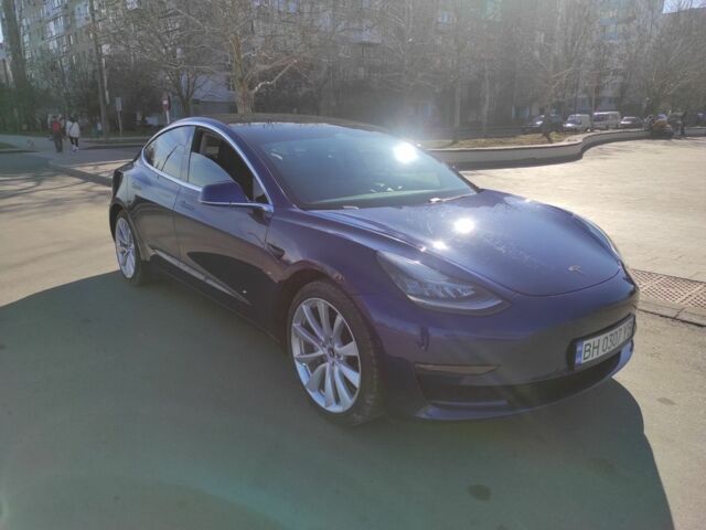 Синий Тесла Модель 3, объемом двигателя 0 л и пробегом 100 тыс. км за 17500 $, фото 1 на Automoto.ua