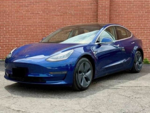 Синий Тесла Модель 3, объемом двигателя 0 л и пробегом 56 тыс. км за 13000 $, фото 1 на Automoto.ua