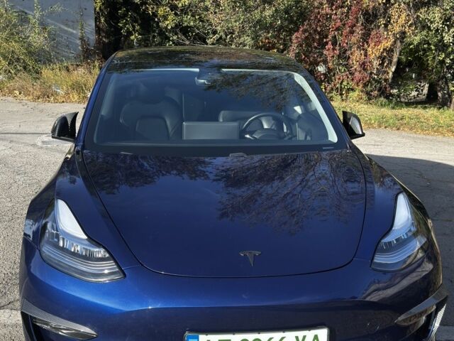 Тесла Модель 3 2020 у Кам'янське (Дніпродзержинськ) на Automoto.ua Синій Тесла Модель 3, об'ємом двигуна 0 л та пробігом 82 тис. км за 20000 $, фото 1 на Automoto.ua