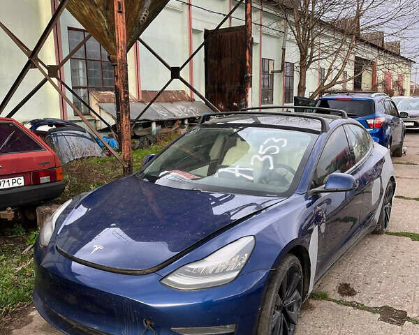 Синий Тесла Модель 3, объемом двигателя 0 л и пробегом 105 тыс. км за 19999 $, фото 1 на Automoto.ua