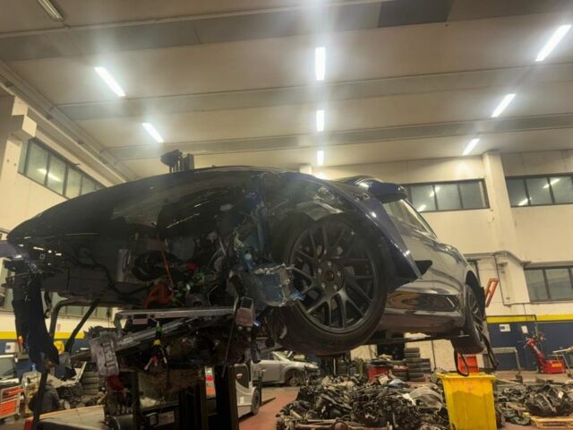 Тесла Модель 3 2021 в Львове на Automoto.ua Синий Тесла Модель 3, объемом двигателя 0 л и пробегом 10 тыс. км за 12000 $, фото 1 на Automoto.ua