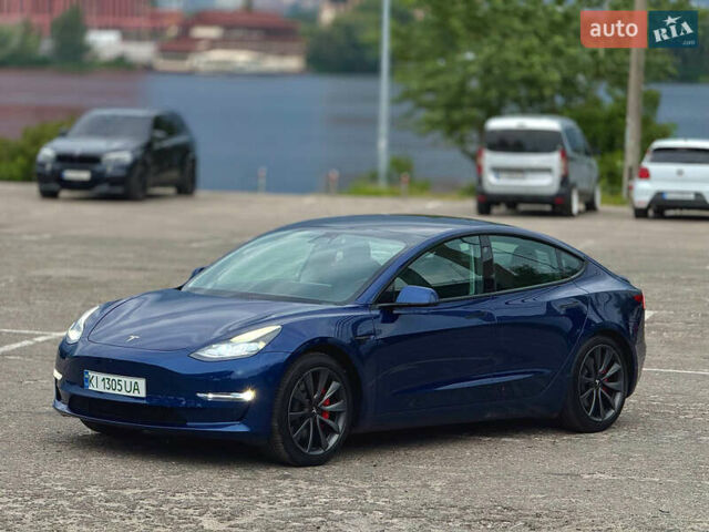 Тесла Модель 3 2021 в Киеве на Automoto.ua Синий Тесла Модель 3, объемом двигателя 0 л и пробегом 62 тыс. км за 22400 $, фото 1 на Automoto.ua