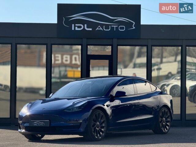 Синій Тесла Модель 3, об'ємом двигуна 0 л та пробігом 50 тис. км за 25000 $, фото 1 на Automoto.ua