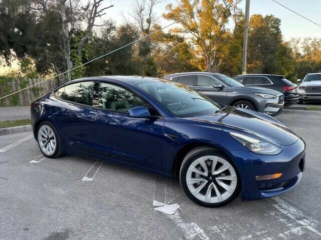 Синий Тесла Модель 3, объемом двигателя 0 л и пробегом 20 тыс. км за 14000 $, фото 1 на Automoto.ua