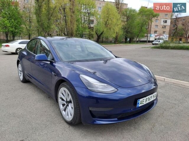 Синій Тесла Модель 3, об'ємом двигуна 0 л та пробігом 49 тис. км за 17500 $, фото 1 на Automoto.ua