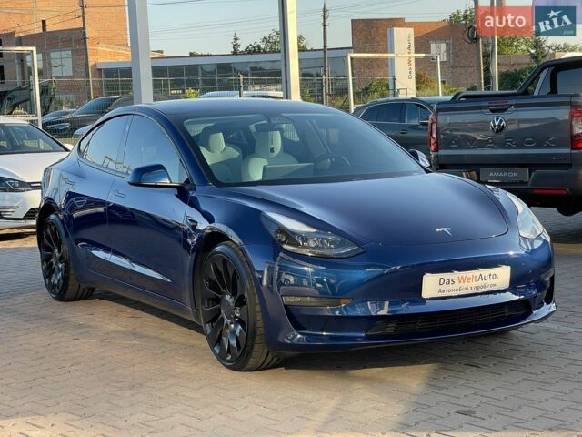 Синій Тесла Модель 3, об'ємом двигуна 0 л та пробігом 64 тис. км за 22800 $, фото 1 на Automoto.ua