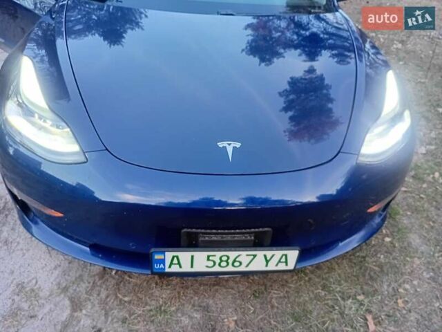 Тесла Модель 3 2021 в Ирпене на Automoto.ua Синий Тесла Модель 3, объемом двигателя 0 л и пробегом 21 тыс. км за 18500 $, фото 1 на Automoto.ua