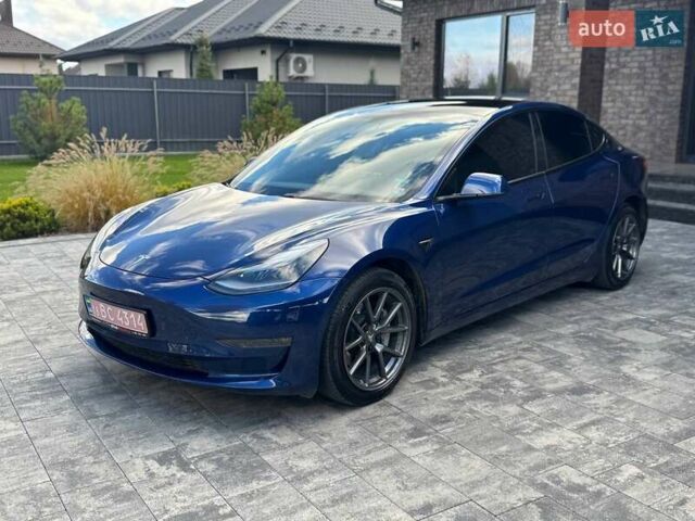 Тесла Модель 3 2021 у Луцьку на Automoto.ua Синій Тесла Модель 3, об'ємом двигуна 0 л та пробігом 59 тис. км за 19000 $, фото 1 на Automoto.ua