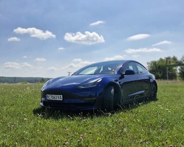 Синий Тесла Модель 3, объемом двигателя 0 л и пробегом 93 тыс. км за 21500 $, фото 1 на Automoto.ua
