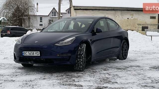 Синий Тесла Модель 3, объемом двигателя 0 л и пробегом 273 тыс. км за 16200 $, фото 1 на Automoto.ua