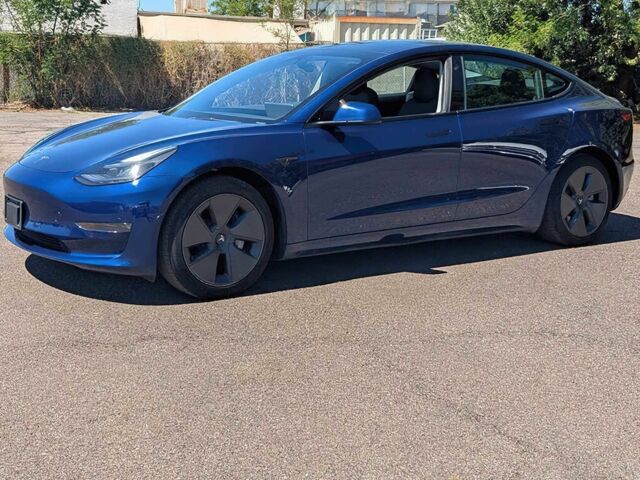 Тесла Модель 3 2022 в Киеве на Automoto.ua Синий Тесла Модель 3, объемом двигателя 0 л и пробегом 20 тыс. км за 17000 $, фото 1 на Automoto.ua