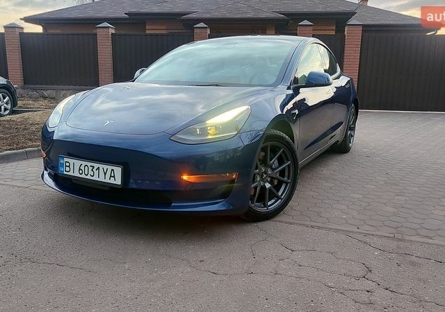 Синий Тесла Модель 3, объемом двигателя 0 л и пробегом 60 тыс. км за 19999 $, фото 1 на Automoto.ua