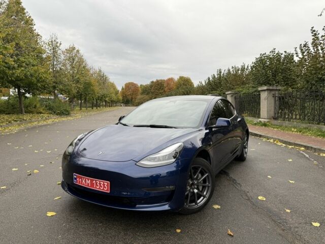 Тесла Модель 3 2022 у Умани на Automoto.ua Синій Тесла Модель 3, об'ємом двигуна 0 л та пробігом 53 тис. км за 19700 $, фото 1 на Automoto.ua