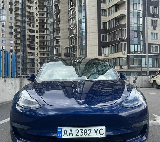Синий Тесла Модель 3, объемом двигателя 0 л и пробегом 68 тыс. км за 23700 $, фото 1 на Automoto.ua