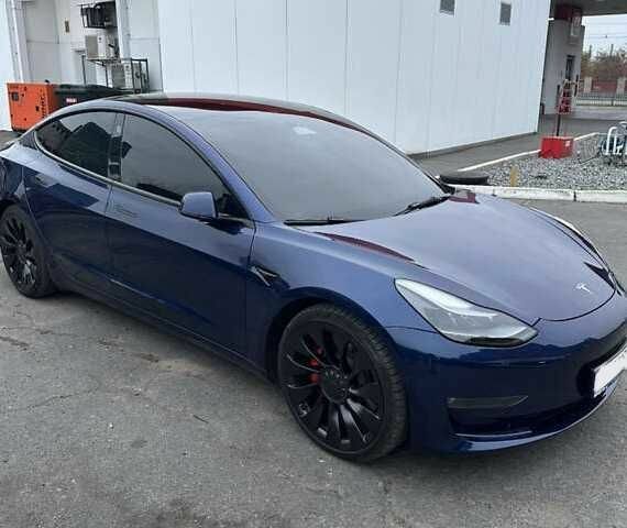 Тесла Модель 3 2022 у Львові на Automoto.ua Синій Тесла Модель 3, об'ємом двигуна 0 л та пробігом 36 тис. км за 18000 $, фото 1 на Automoto.ua