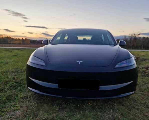 Синий Тесла Модель 3, объемом двигателя 0 л и пробегом 35 тыс. км за 14000 $, фото 1 на Automoto.ua