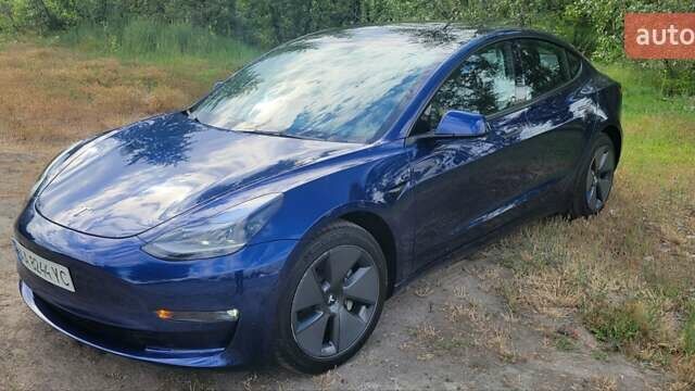 Синій Тесла Модель 3, об'ємом двигуна 0 л та пробігом 4 тис. км за 24700 $, фото 1 на Automoto.ua