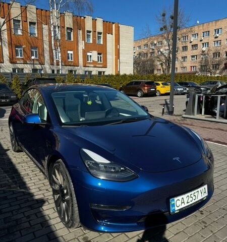Синий Тесла Модель 3, объемом двигателя 0 л и пробегом 81 тыс. км за 25999 $, фото 1 на Automoto.ua
