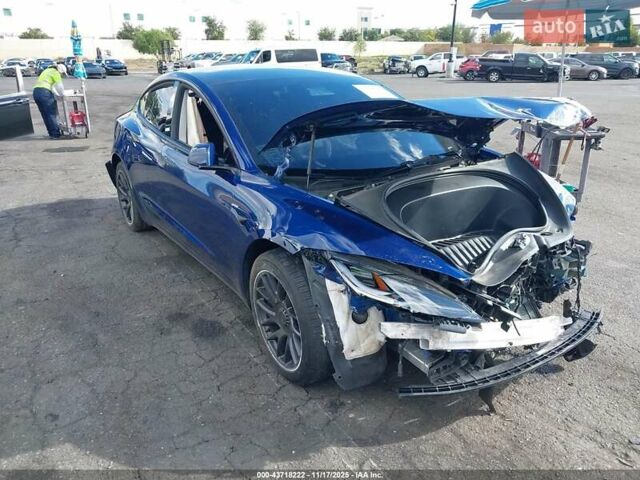 Синий Тесла Модель 3, объемом двигателя 0 л и пробегом 31 тыс. км за 16500 $, фото 1 на Automoto.ua