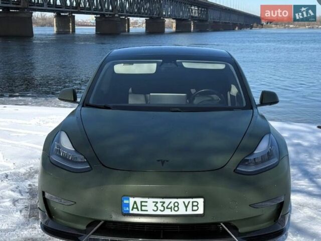 Зелений Тесла Модель 3, об'ємом двигуна 0 л та пробігом 150 тис. км за 18000 $, фото 1 на Automoto.ua