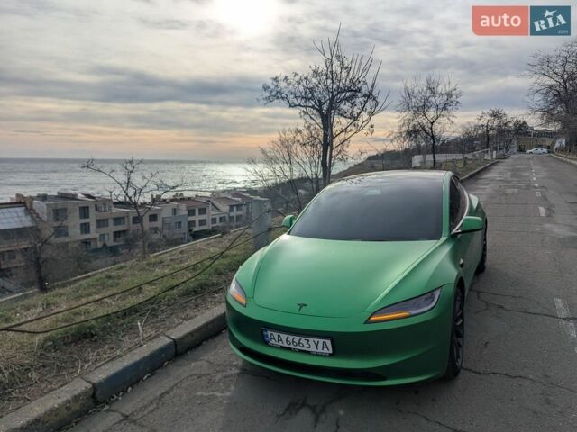 Зеленый Тесла Модель 3, объемом двигателя 0 л и пробегом 15 тыс. км за 32999 $, фото 1 на Automoto.ua