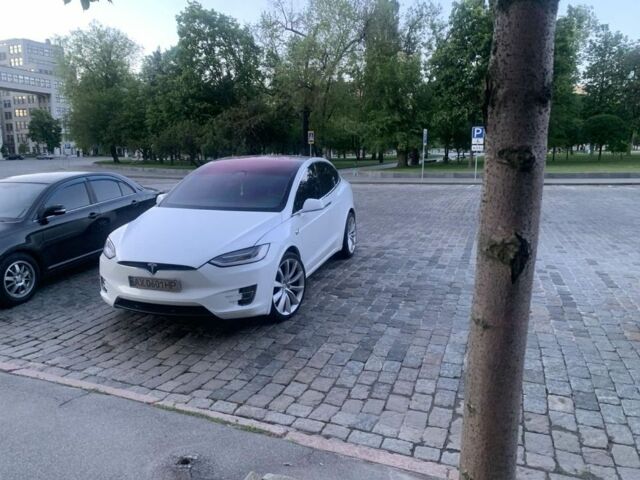 Білий Тесла Модель С, об'ємом двигуна 0 л та пробігом 39 тис. км за 23000 $, фото 1 на Automoto.ua