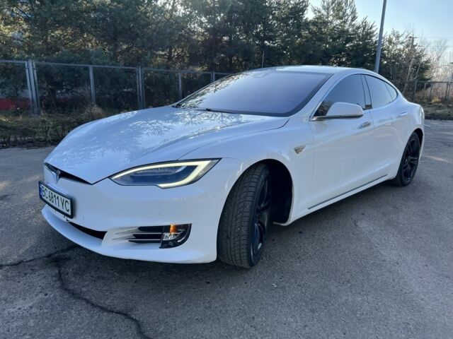 Білий Тесла Модель С, об'ємом двигуна 0 л та пробігом 172 тис. км за 16600 $, фото 1 на Automoto.ua