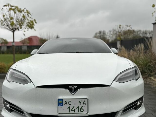 Белый Тесла Модель С, объемом двигателя 0 л и пробегом 57 тыс. км за 39999 $, фото 1 на Automoto.ua