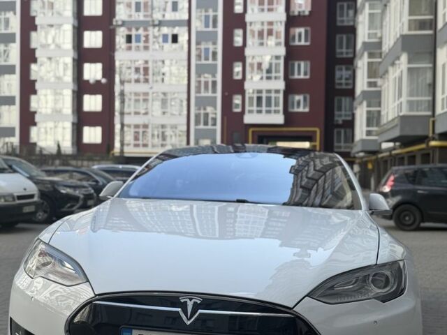 Білий Тесла Модель С, об'ємом двигуна 0 л та пробігом 228 тис. км за 12300 $, фото 1 на Automoto.ua