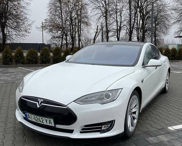 Білий Тесла Модель С, об'ємом двигуна 0 л та пробігом 210 тис. км за 12900 $, фото 1 на Automoto.ua