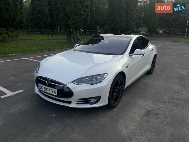 Білий Тесла Модель С, об'ємом двигуна 0 л та пробігом 249 тис. км за 13500 $, фото 1 на Automoto.ua
