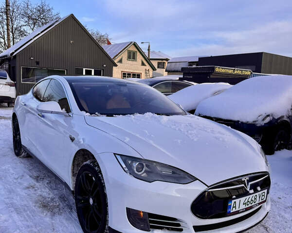Білий Тесла Модель С, об'ємом двигуна 0 л та пробігом 286 тис. км за 11000 $, фото 1 на Automoto.ua
