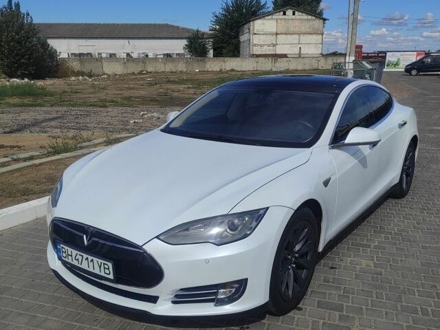 Білий Тесла Модель С, об'ємом двигуна 0 л та пробігом 215 тис. км за 14200 $, фото 1 на Automoto.ua