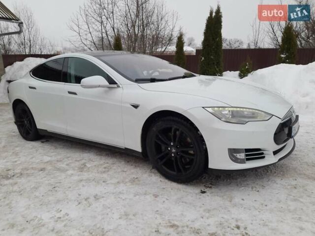 Білий Тесла Модель С, об'ємом двигуна 0 л та пробігом 167 тис. км за 13900 $, фото 1 на Automoto.ua