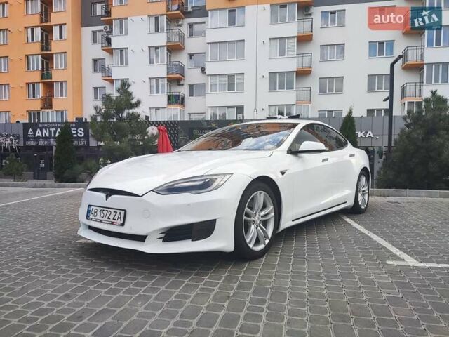 Білий Тесла Модель С, об'ємом двигуна 0 л та пробігом 155 тис. км за 14950 $, фото 1 на Automoto.ua