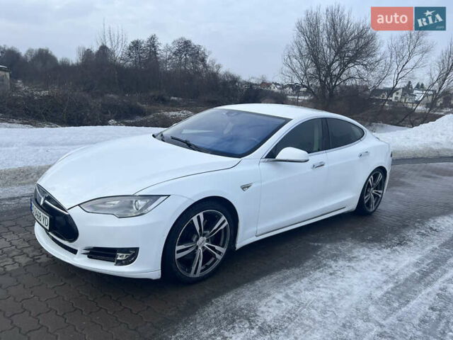 Белый Тесла Модель С, объемом двигателя 0 л и пробегом 340 тыс. км за 14500 $, фото 1 на Automoto.ua