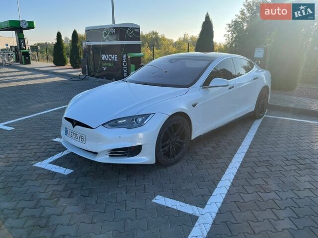 Белый Тесла Модель С, объемом двигателя 0 л и пробегом 254 тыс. км за 13000 $, фото 1 на Automoto.ua