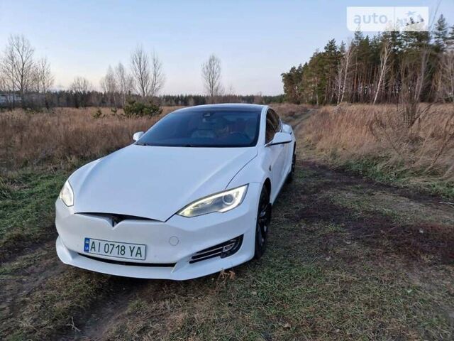 Білий Тесла Модель С, об'ємом двигуна 0 л та пробігом 130 тис. км за 17200 $, фото 1 на Automoto.ua