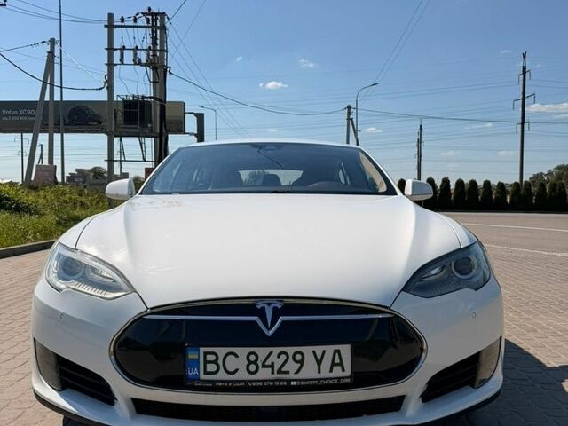 Белый Тесла Модель С, объемом двигателя 0 л и пробегом 214 тыс. км за 14900 $, фото 1 на Automoto.ua