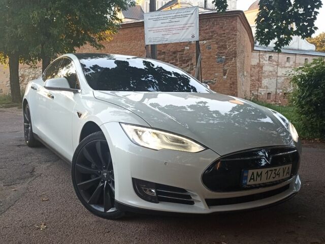 Білий Тесла Модель С, об'ємом двигуна 0 л та пробігом 170 тис. км за 16950 $, фото 1 на Automoto.ua
