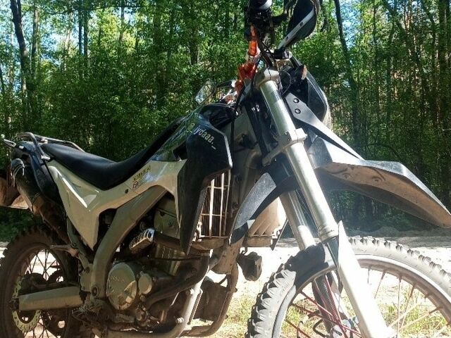 Белый Тесла Модель С, объемом двигателя 0 л и пробегом 101 тыс. км за 4464 $, фото 1 на Automoto.ua