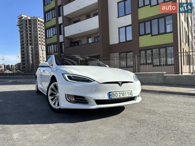 Білий Тесла Модель С, об'ємом двигуна 0 л та пробігом 159 тис. км за 15500 $, фото 1 на Automoto.ua